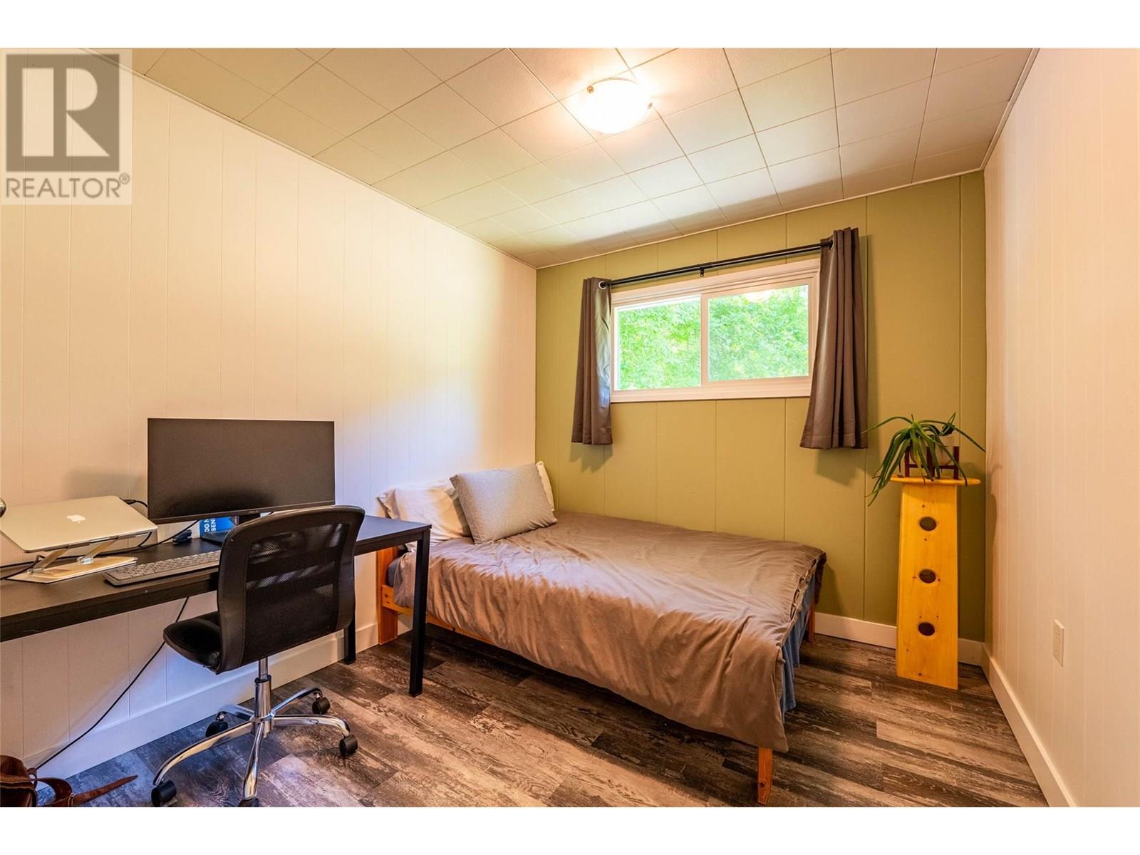1801 3a Highway, Castlegar, British Columbia  V1N 3E2 - Photo 15 - 10355396