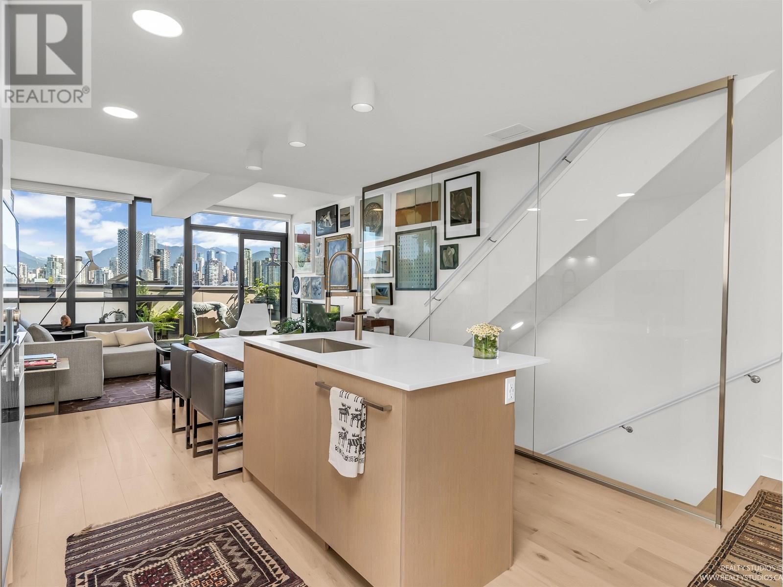 7 2366 Birch Street, Vancouver, British Columbia  V6H 0C7 - Photo 5 - R3025278