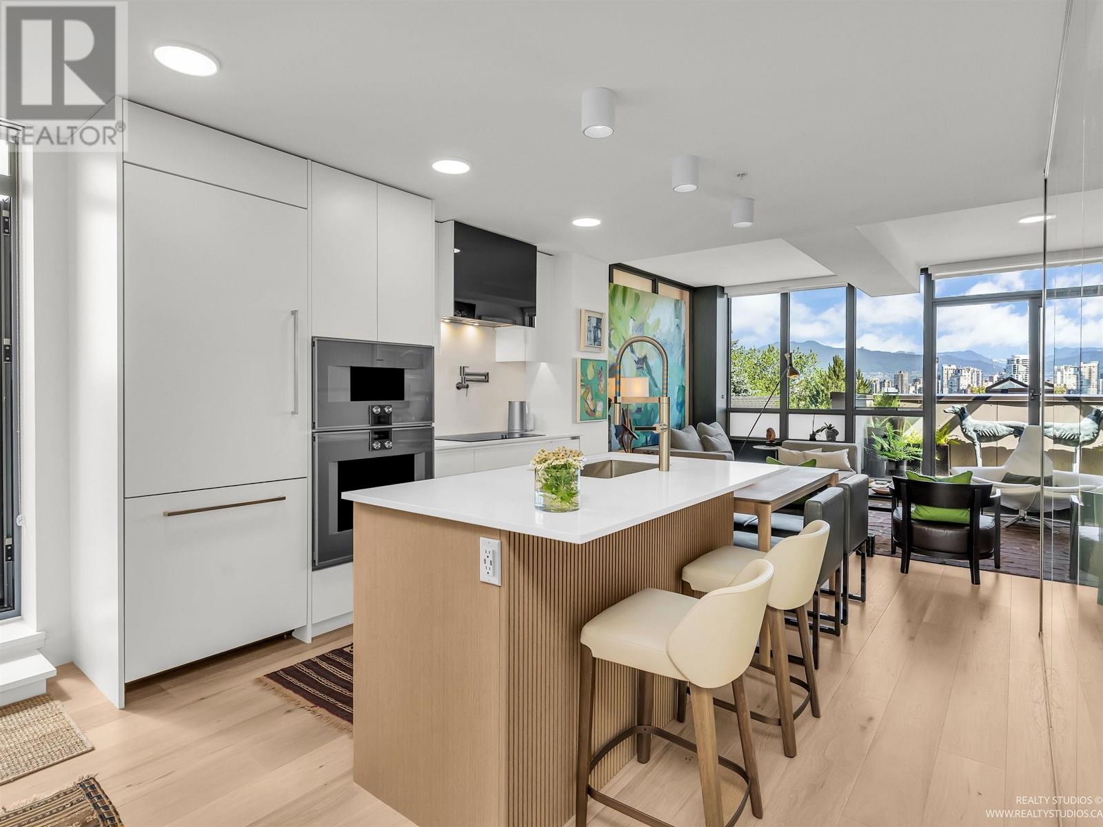 7 2366 Birch Street, Vancouver, British Columbia  V6H 0C7 - Photo 3 - R3025278