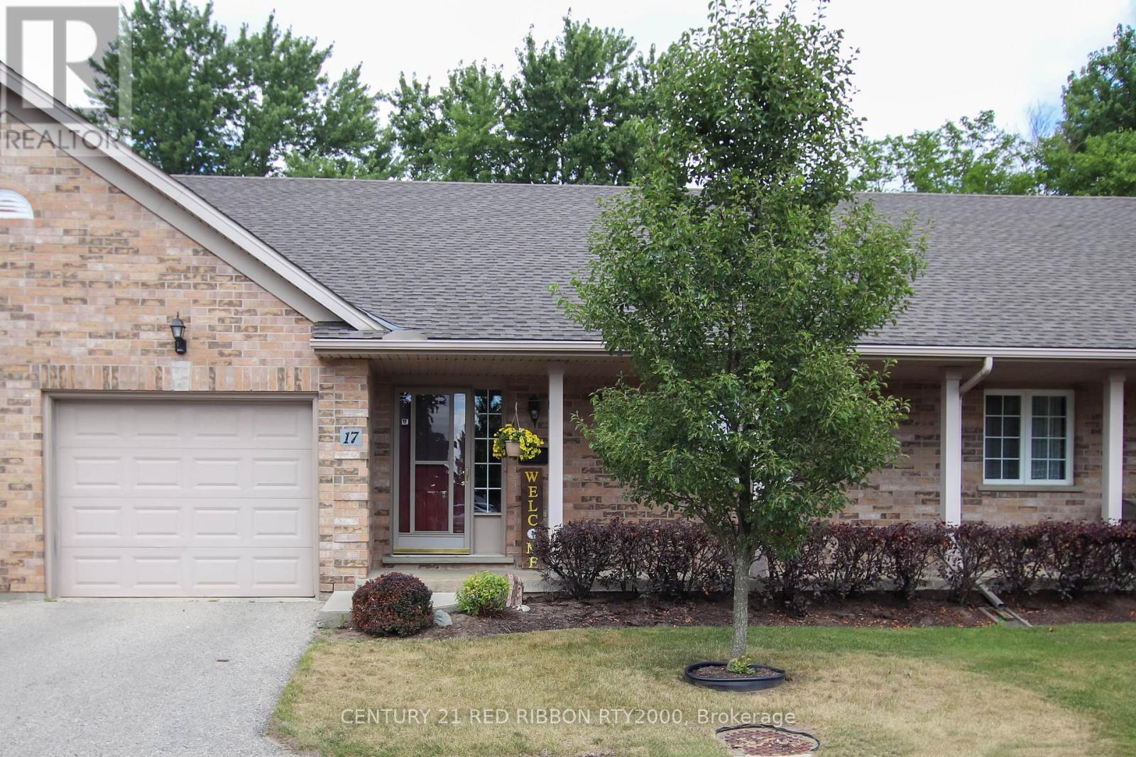 17 - 375 Scott Street E, Strathroy-Caradoc, Ontario  N7G 4G7 - Photo 1 - X12274887
