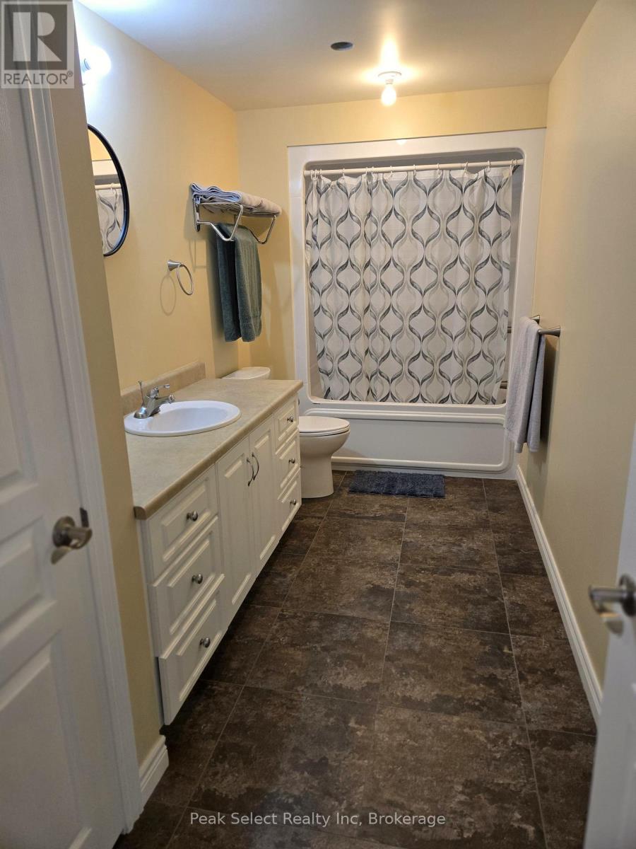 A - 12 Clayton Street, West Perth, Ontario  N0K 1N0 - Photo 38 - X12274861