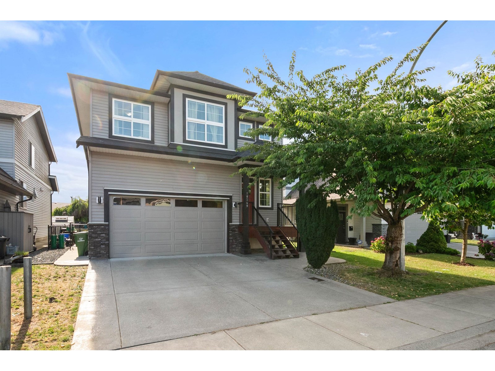Property at 10249 MANOR DRIVE image 2