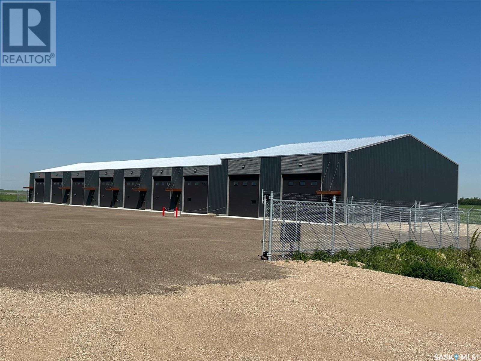 Brock Industrial Bays, Moose Jaw Rm No. 161, Saskatchewan  S6H 7K7 - Photo 2 - SK011725