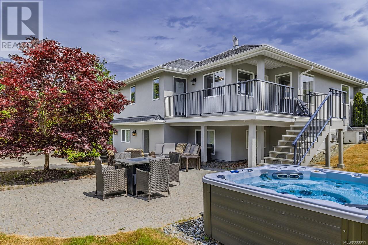 1112 Aery View Way, Parksville, British Columbia