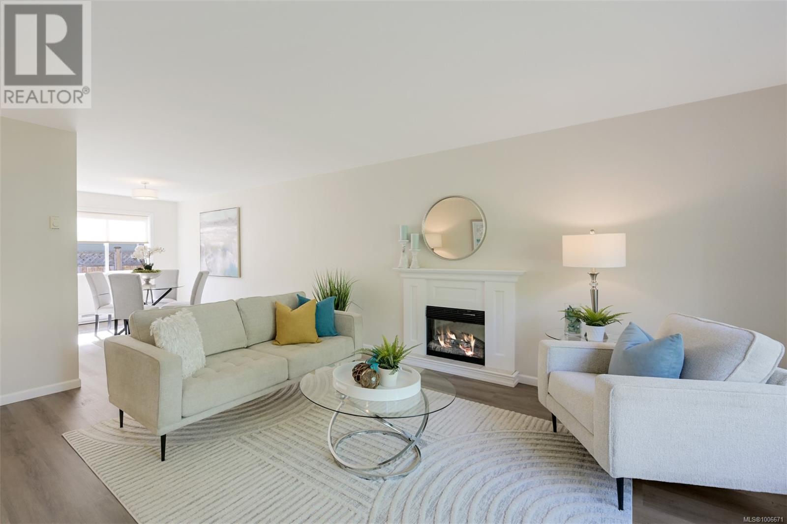 Property at 9661 Seventh St image 5