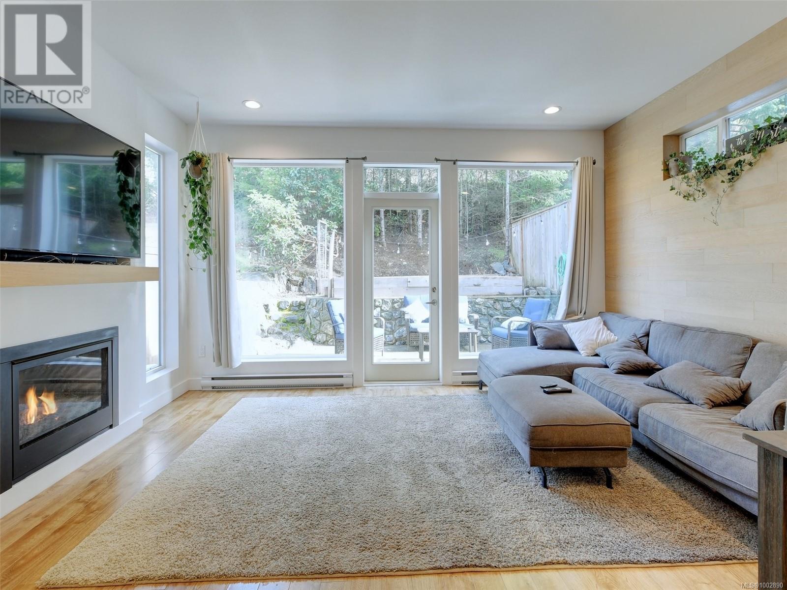 Property at 3351 Vision Way image 3