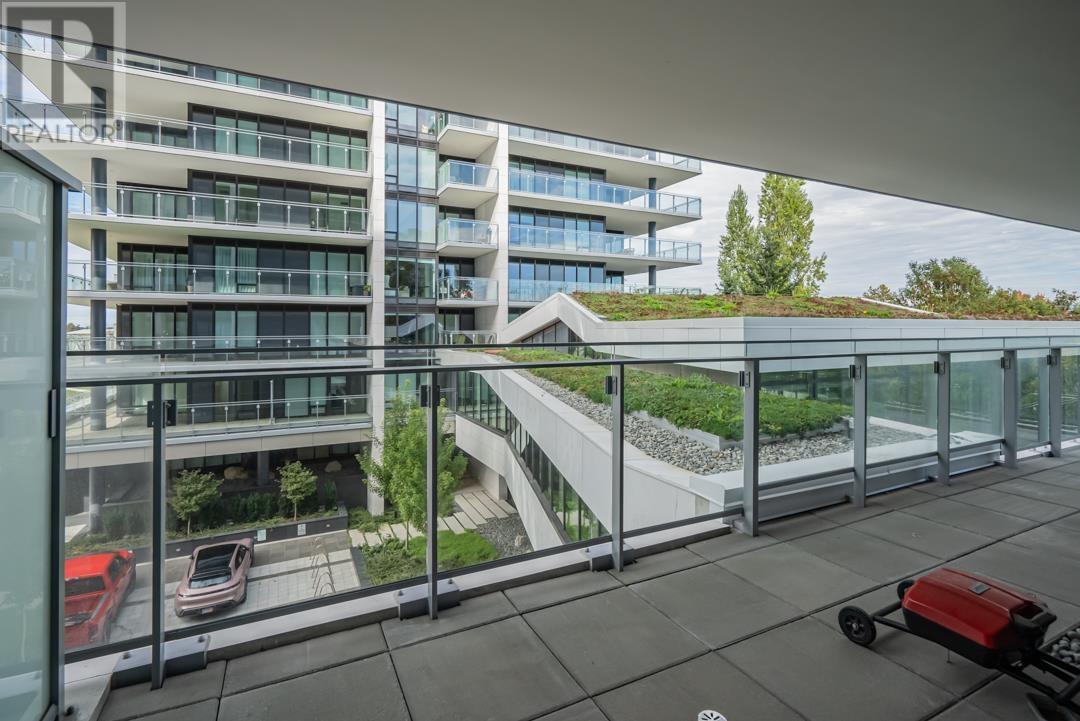 Listing Picture 4 of 23 : 306 6855 PEARSON WAY, Richmond / 烈治文 - 魯藝地產 Yvonne Lu Group - MLS Medallion Club Member