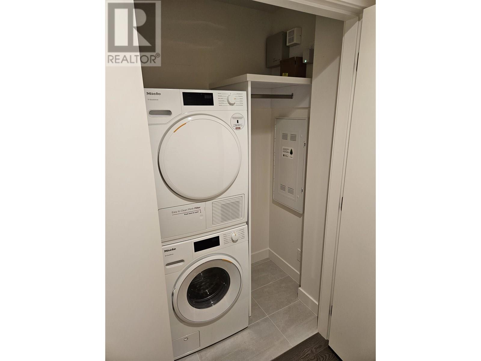 Listing Picture 13 of 23 : 306 6855 PEARSON WAY, Richmond / 烈治文 - 魯藝地產 Yvonne Lu Group - MLS Medallion Club Member