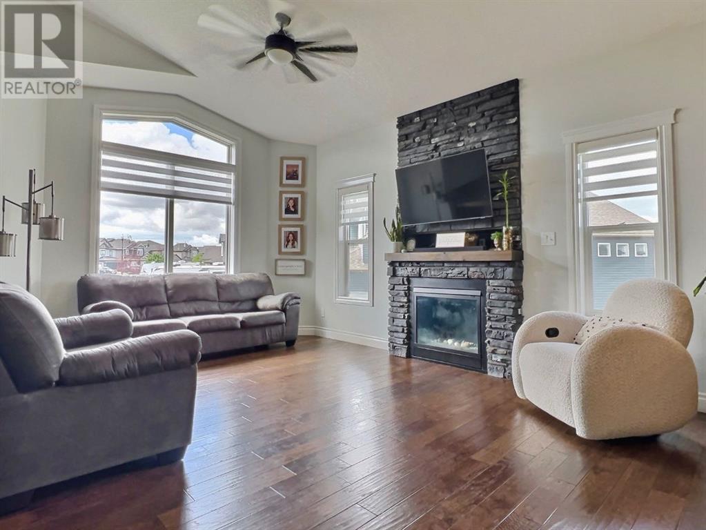 Property at 10438 152A Avenue image 5