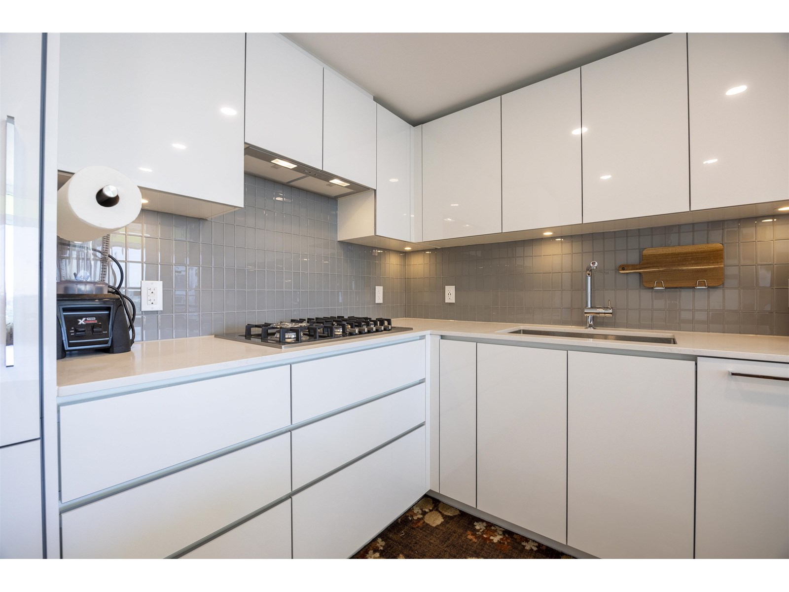 1602 10428 Whalley Boulevard, Surrey, British Columbia  V3T 1W6 - Photo 14 - R3025419