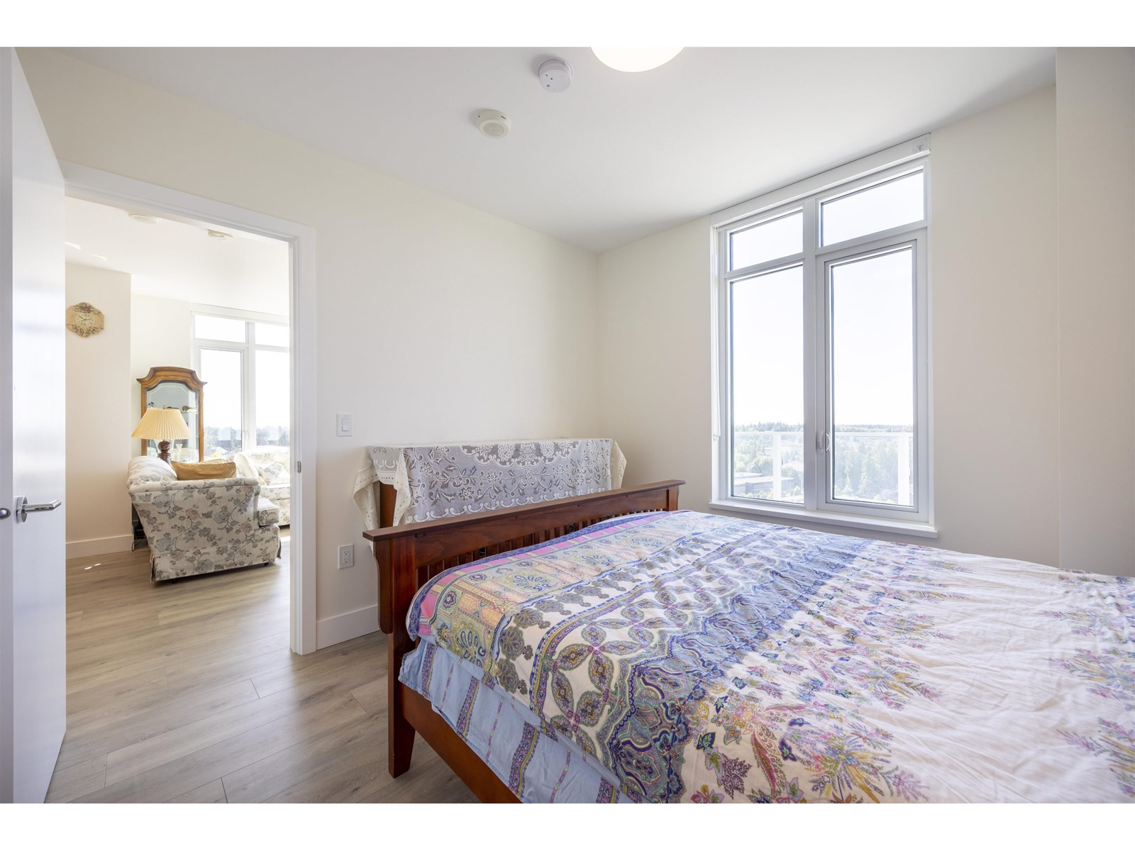 1602 10428 Whalley Boulevard, Surrey, British Columbia  V3T 1W6 - Photo 10 - R3025419