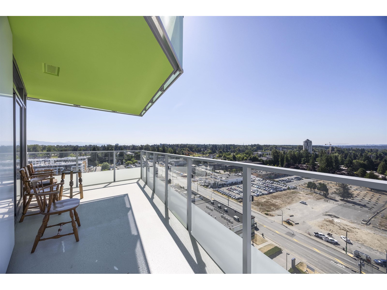 1602 10428 Whalley Boulevard, Surrey, British Columbia  V3T 1W6 - Photo 18 - R3025419