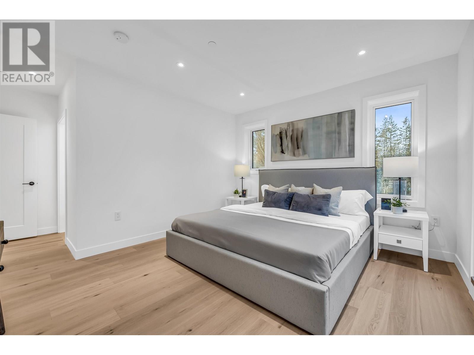 Listing Picture 21 of 37 : 1012 W 52ND AVENUE, Vancouver / 溫哥華 - 魯藝地產 Yvonne Lu Group - MLS Medallion Club Member