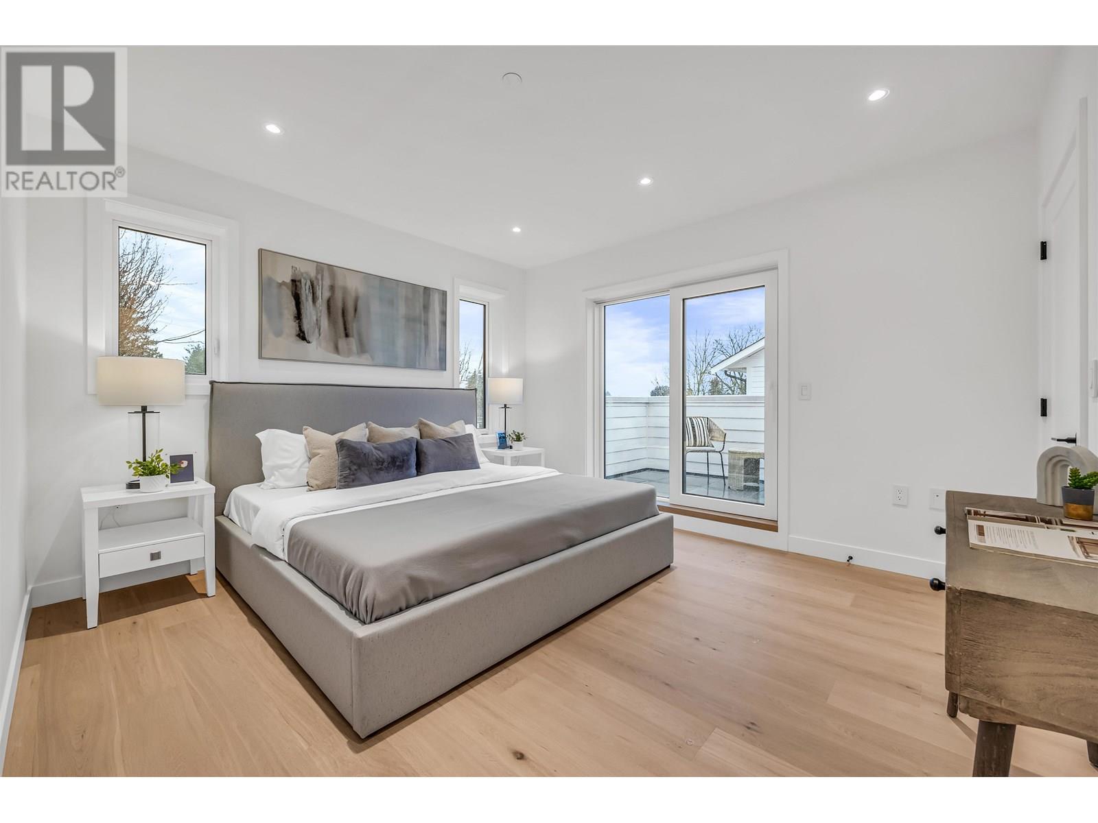 Listing Picture 22 of 37 : 1012 W 52ND AVENUE, Vancouver / 溫哥華 - 魯藝地產 Yvonne Lu Group - MLS Medallion Club Member