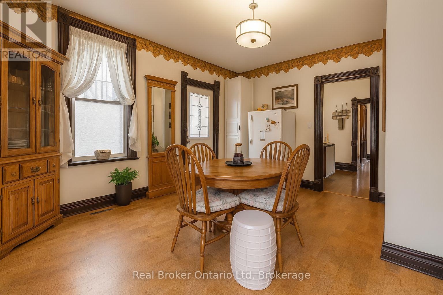 295 Livingstone Avenue N, North Perth, Ontario  N4W 1P8 - Photo 14 - X12261817