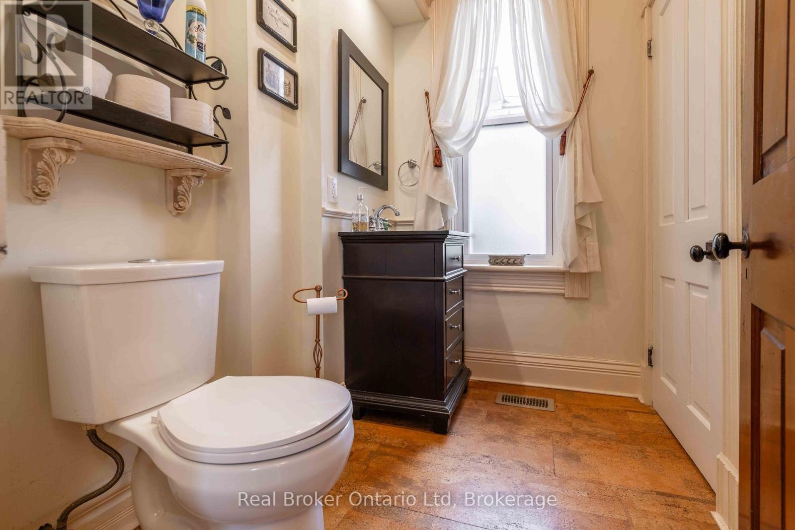 295 Livingstone Avenue N, North Perth, Ontario  N4W 1P8 - Photo 13 - X12261817