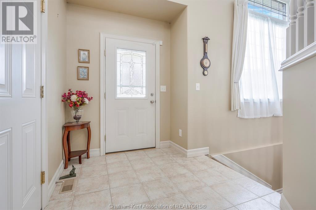 100 Manning Drive, Chatham, Ontario  N7M 0A6 - Photo 3 - 25017449