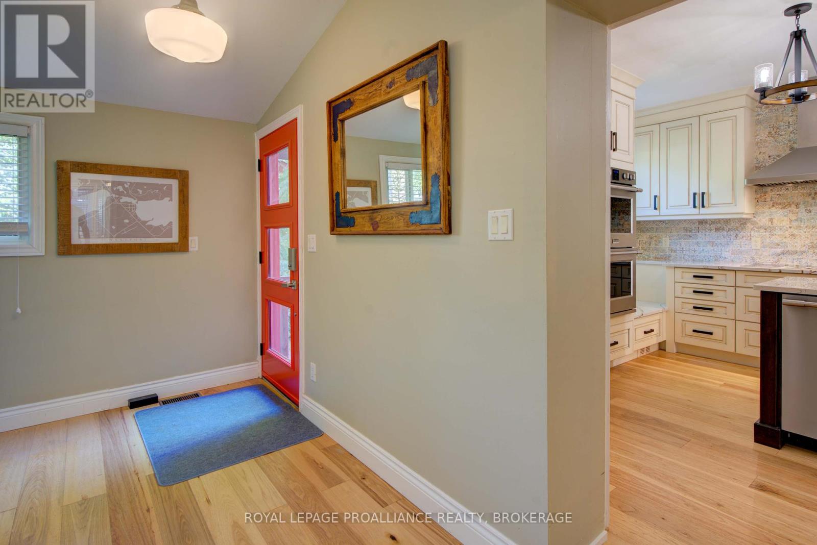 6 Spring Street N, Westport, Ontario  K0G 1X0 - Photo 3 - X12274065