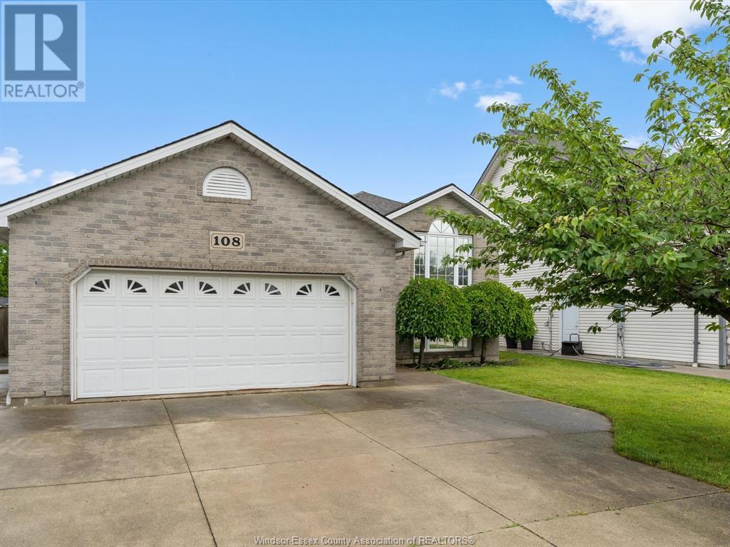 Property at 108 Duck Creek BOULEVARD image 1