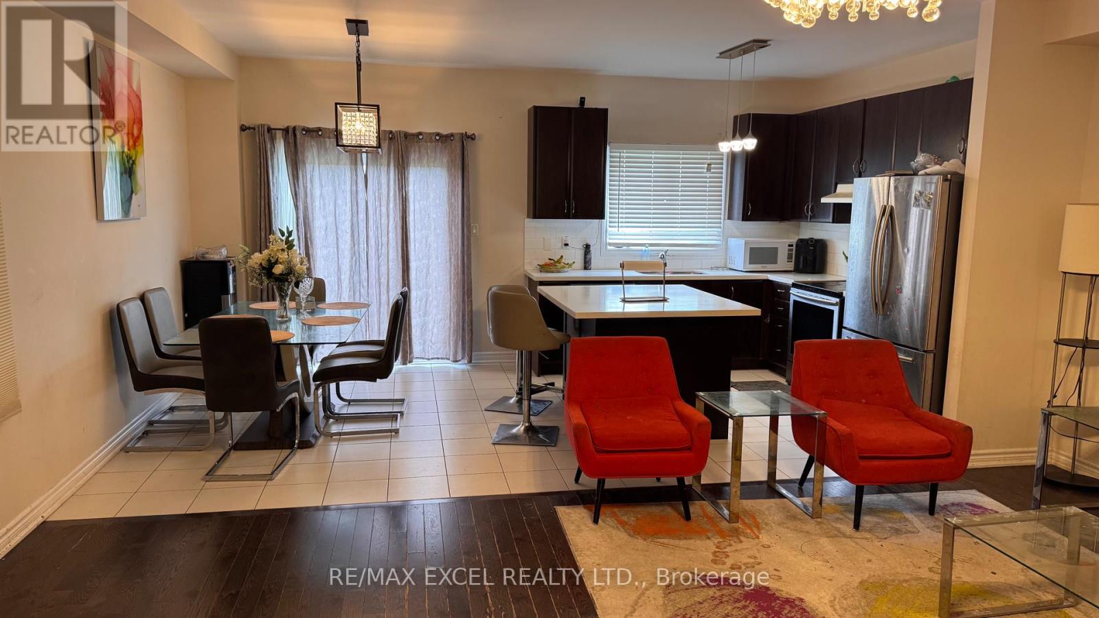 1150 Peelar Crescent, Innisfil (Lefroy), Ontario  L0L 1W0 - Photo 3 - N12275008