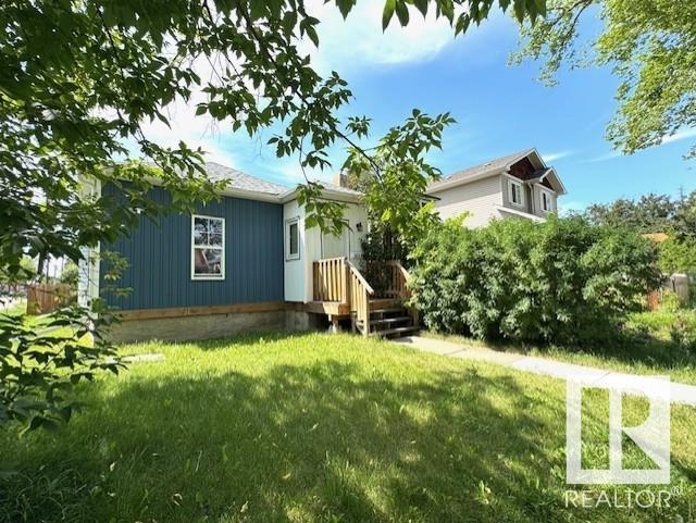 Property at 11202 96 ST NW image 4