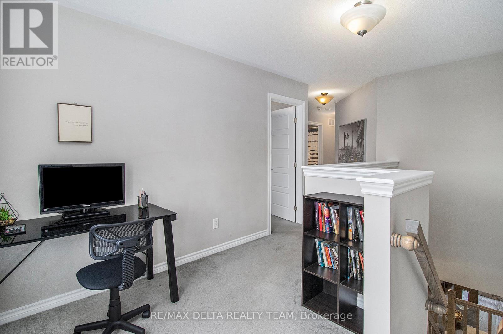 132 Conifer Creek Circle, Ottawa, Ontario  K2M 0M2 - Photo 10 - X12275096