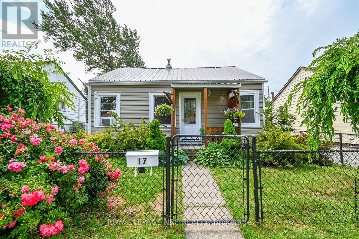 17 DUNKIRK COURT, Welland, Ontario