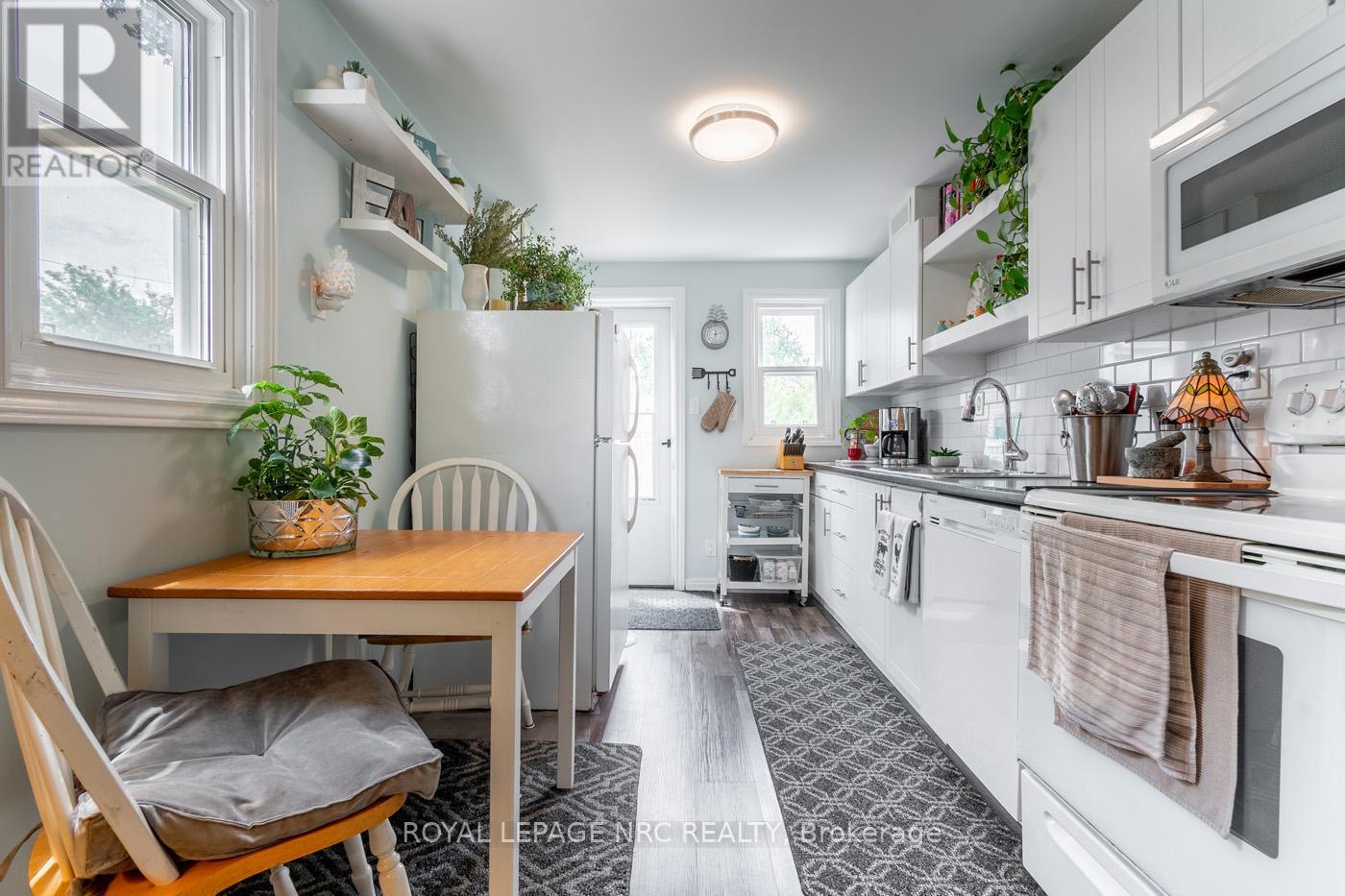 17 Dunkirk Court, Welland, Ontario  L3B 4V9 - Photo 18 - X12275095
