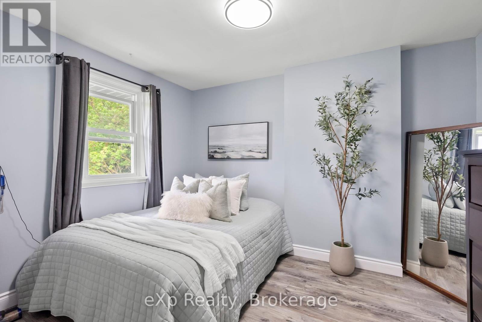 450 Smith Street, Wellington North, Ontario  N0G 1A0 - Photo 29 - X12275106