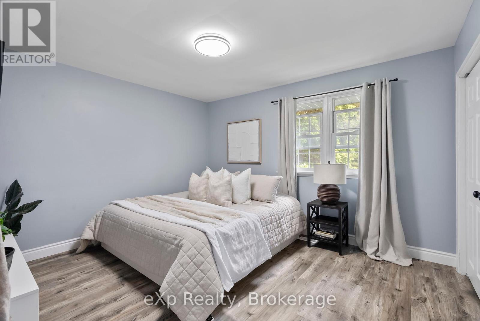 450 Smith Street, Wellington North, Ontario  N0G 1A0 - Photo 30 - X12275106