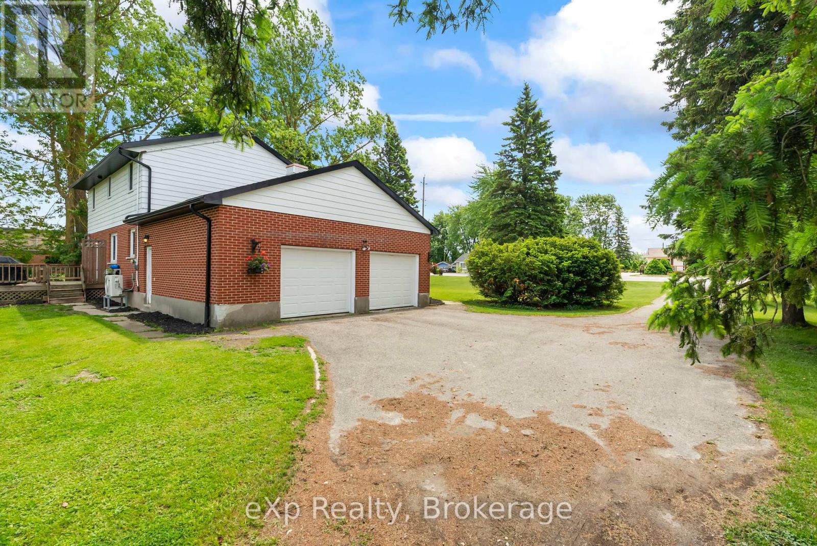 450 Smith Street, Wellington North, Ontario  N0G 1A0 - Photo 39 - X12275106