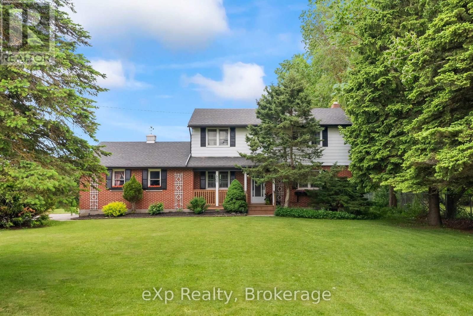 Property at 450 SMITH STREET image 4