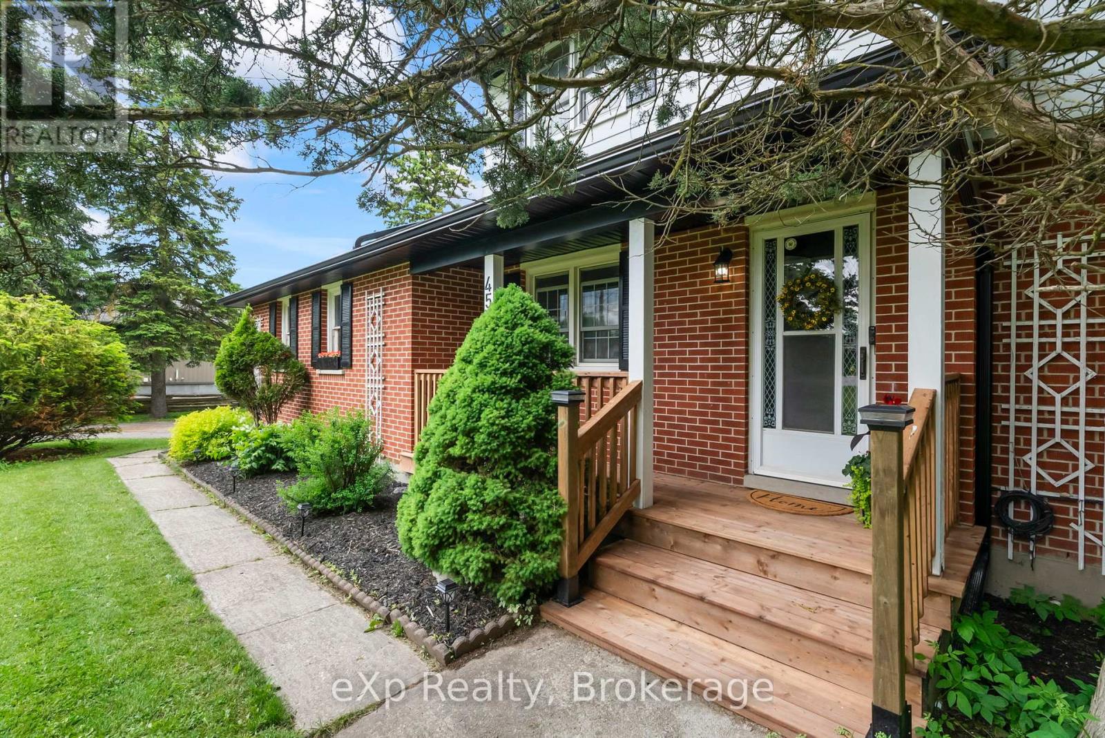 450 Smith Street, Wellington North, Ontario  N0G 1A0 - Photo 7 - X12275106