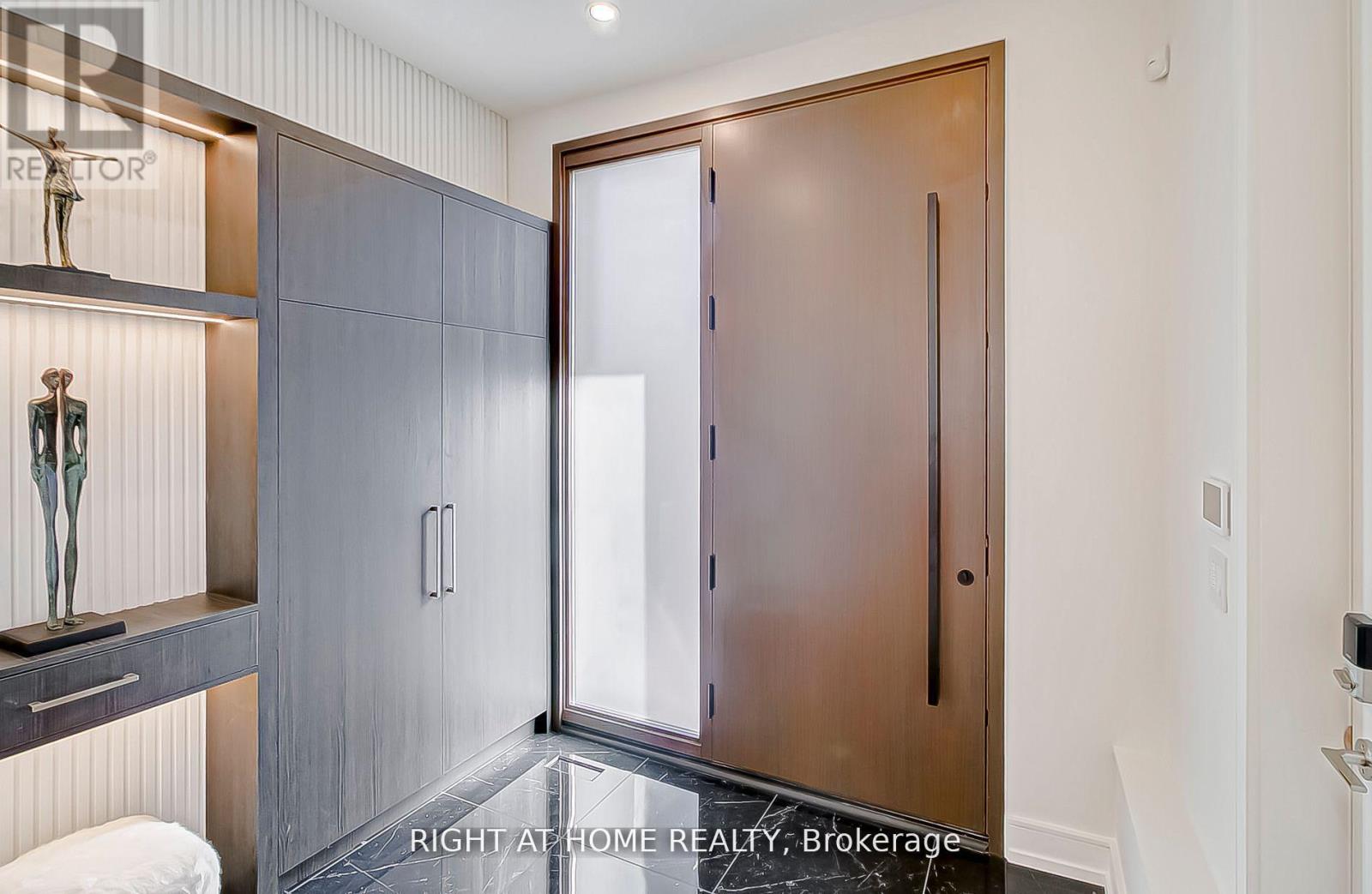 Property at 100 GLENVALE BOULEVARD image 4