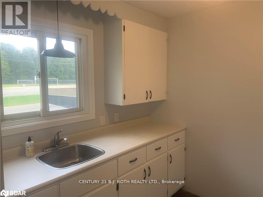 4 - 510 Muskoka Beach Road, Gravenhurst, Ontario  P1P 1N2 - Photo 13 - X12275058