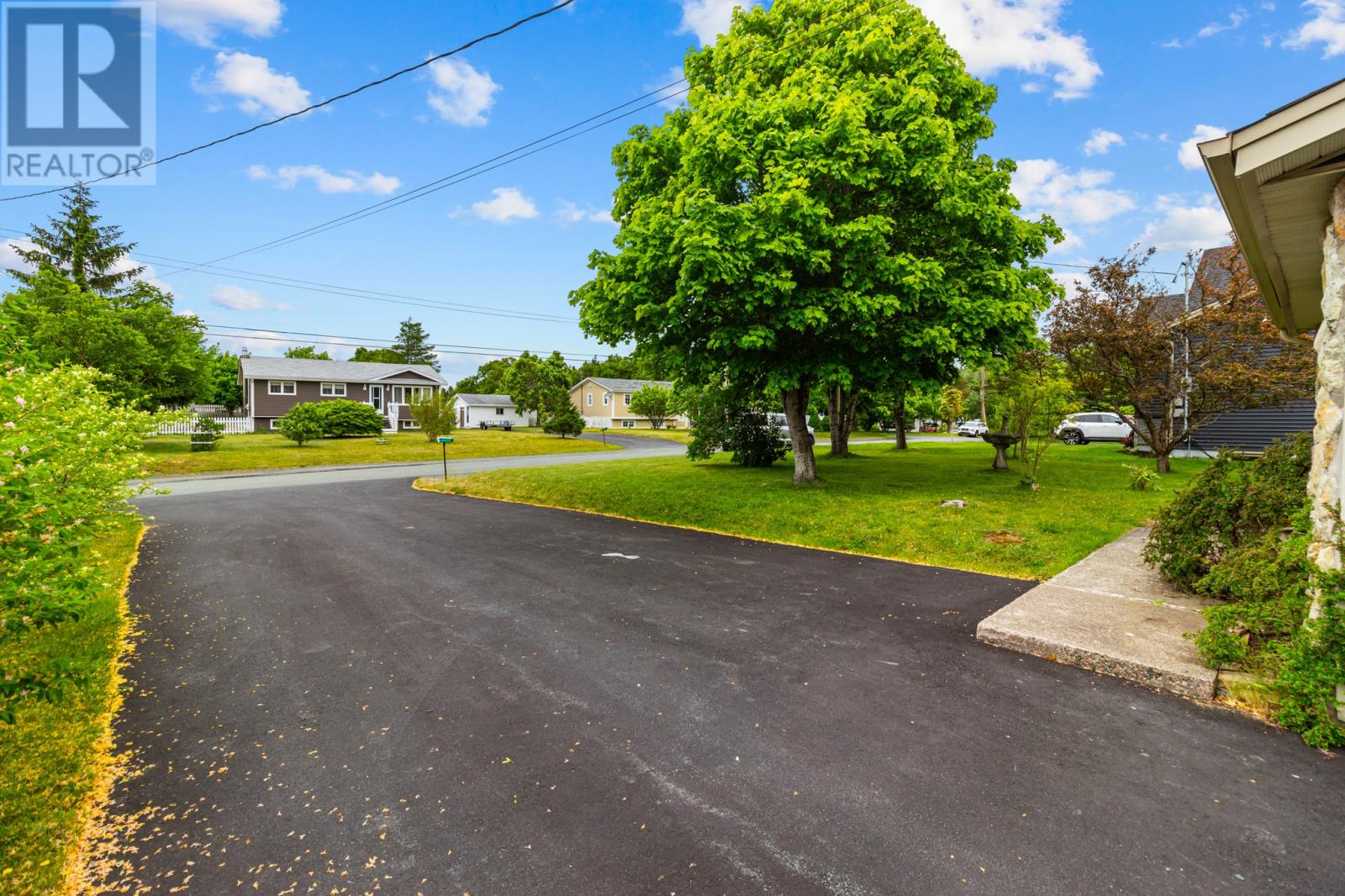 Property at 25 Hillview Avenue image 4