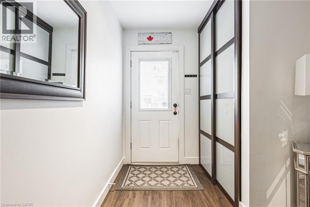 1155 Paramount Drive Unit# 26, Stoney Creek, Ontario  L8J 1P6 - Photo 5 - 40748946