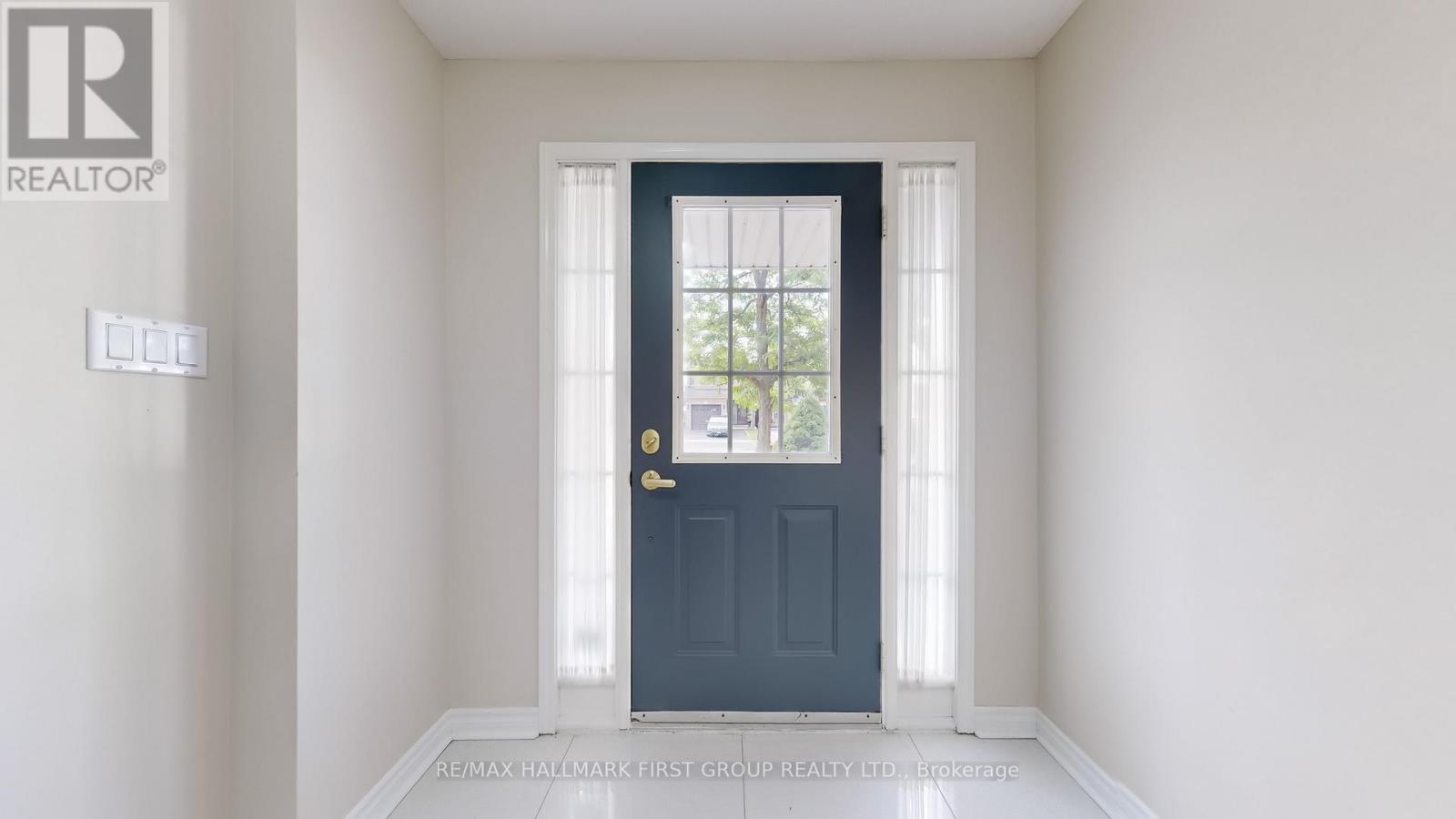 Property at 1552 AVONMORE SQUARE image 5