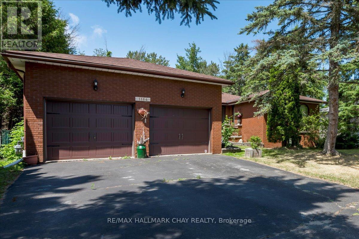 1164 North Shore Drive, Innisfil, Ontario  L0L 1R0 - Photo 21 - N12275139