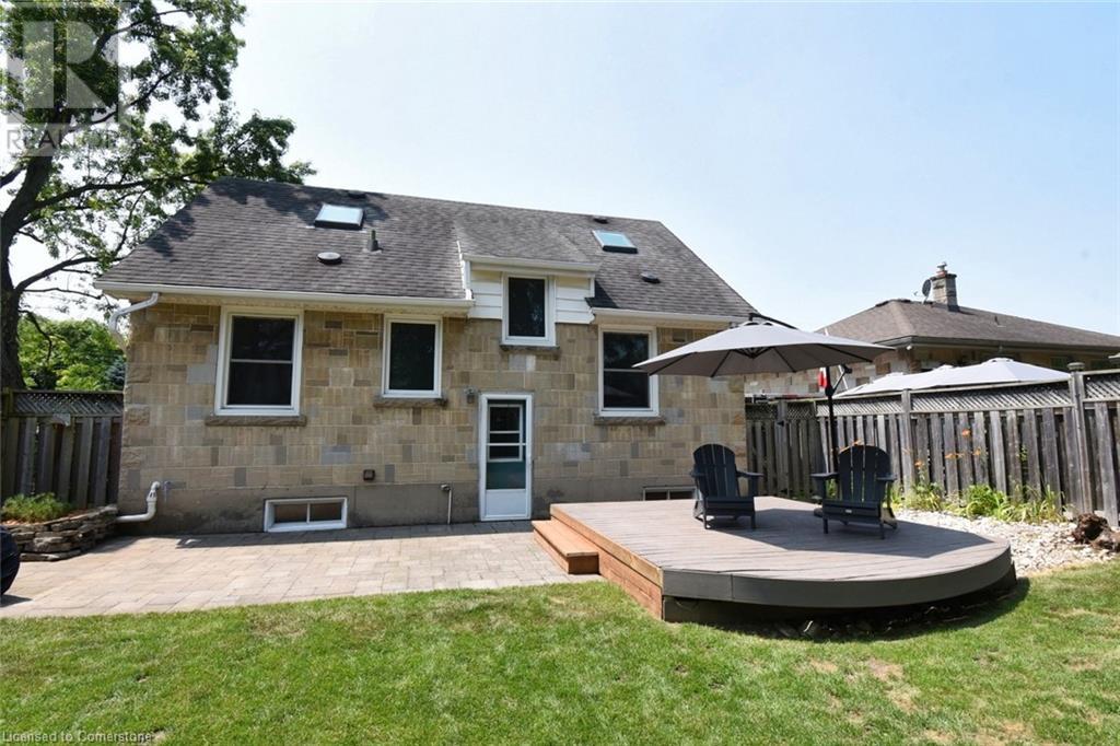 Property at 33 WILMAR Court image 2