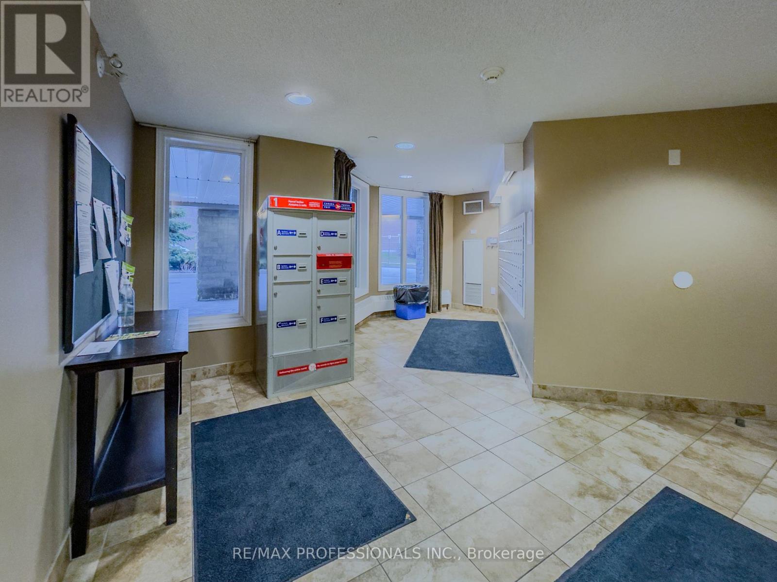 Property at 422 - 8 HARRIS STREET image 3