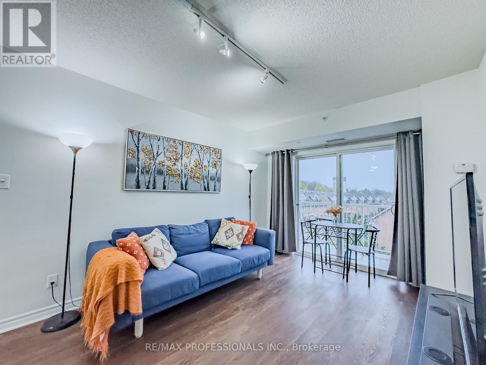 422 - 8 Harris Street, Cambridge, Ontario  N1R 8R1 - Photo 9 - X12275144