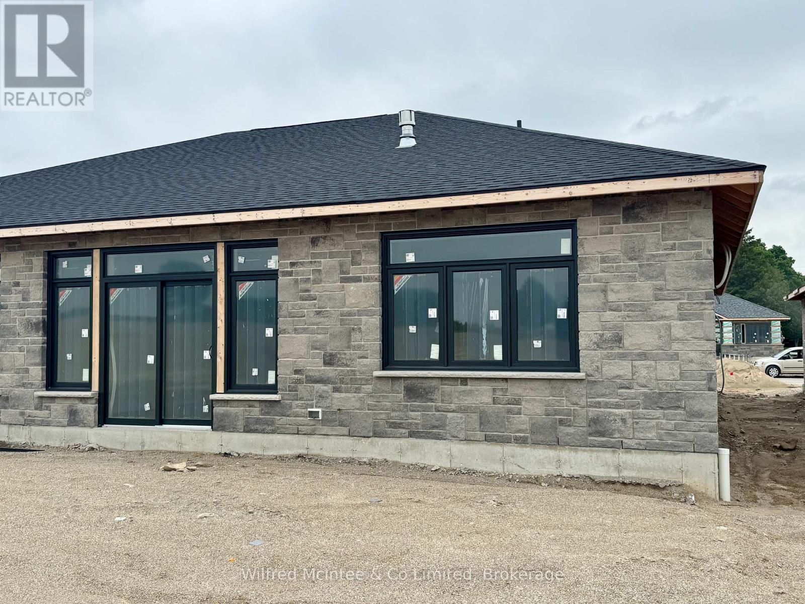 24 Galen Street, South Bruce, Ontario  N0G 2S0 - Photo 2 - X12275170