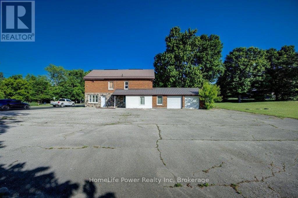 59 Queen Street, Puslinch, Ontario  N0B 2C0 - Photo 20 - X12275178