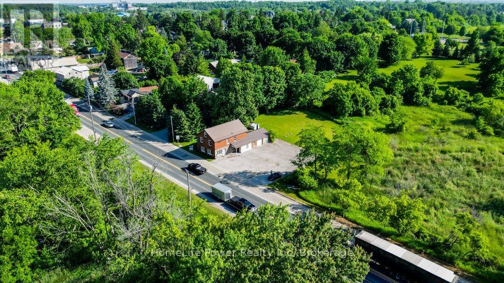 59 Queen Street, Puslinch, Ontario  N0B 2C0 - Photo 9 - X12275178