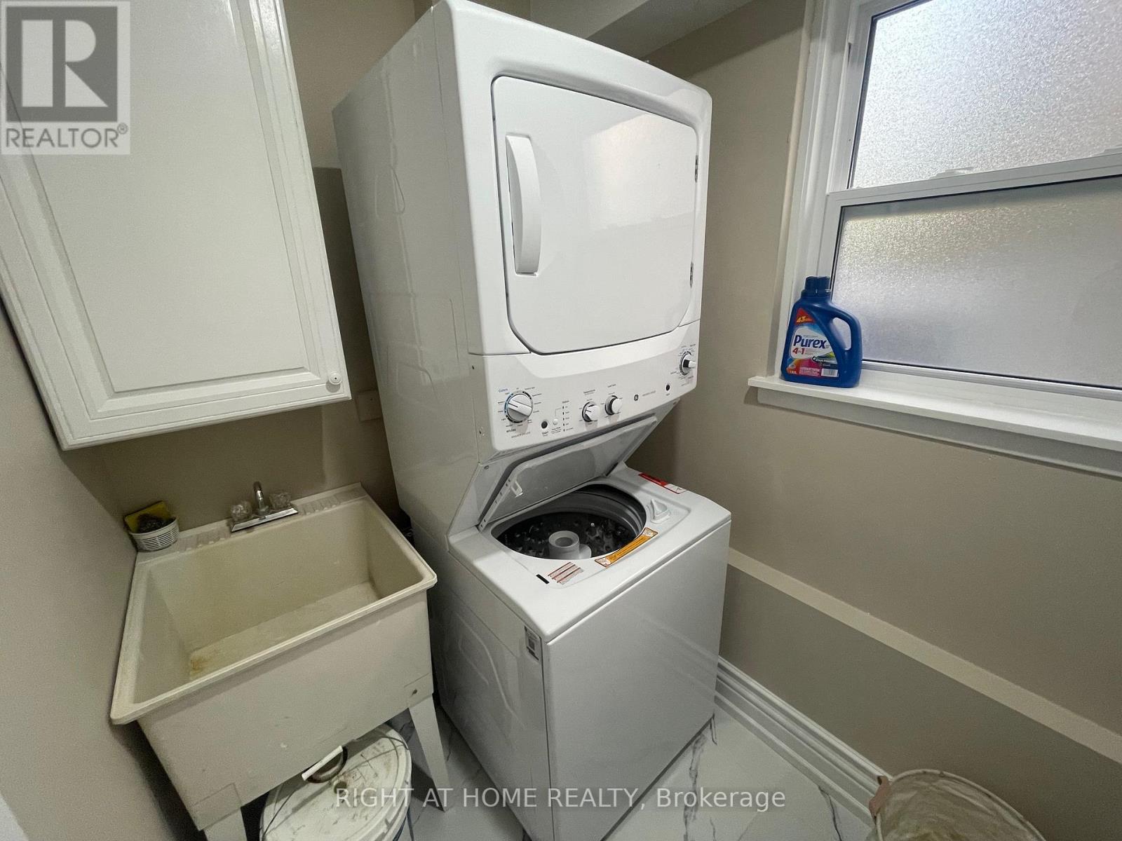 62 Banstock Drive, Toronto, Ontario  M2K 2H6 - Photo 4 - C12275158