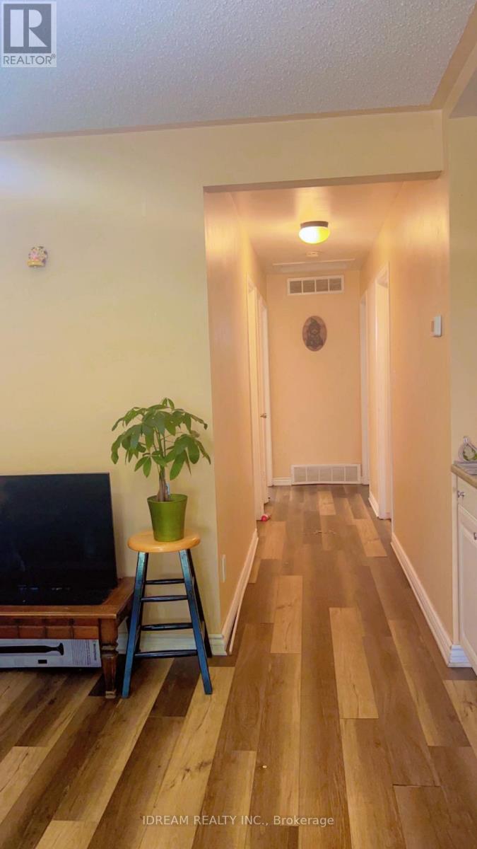 310 Brant Street, Haldimand, Ontario  N1A 2A8 - Photo 5 - X12235866