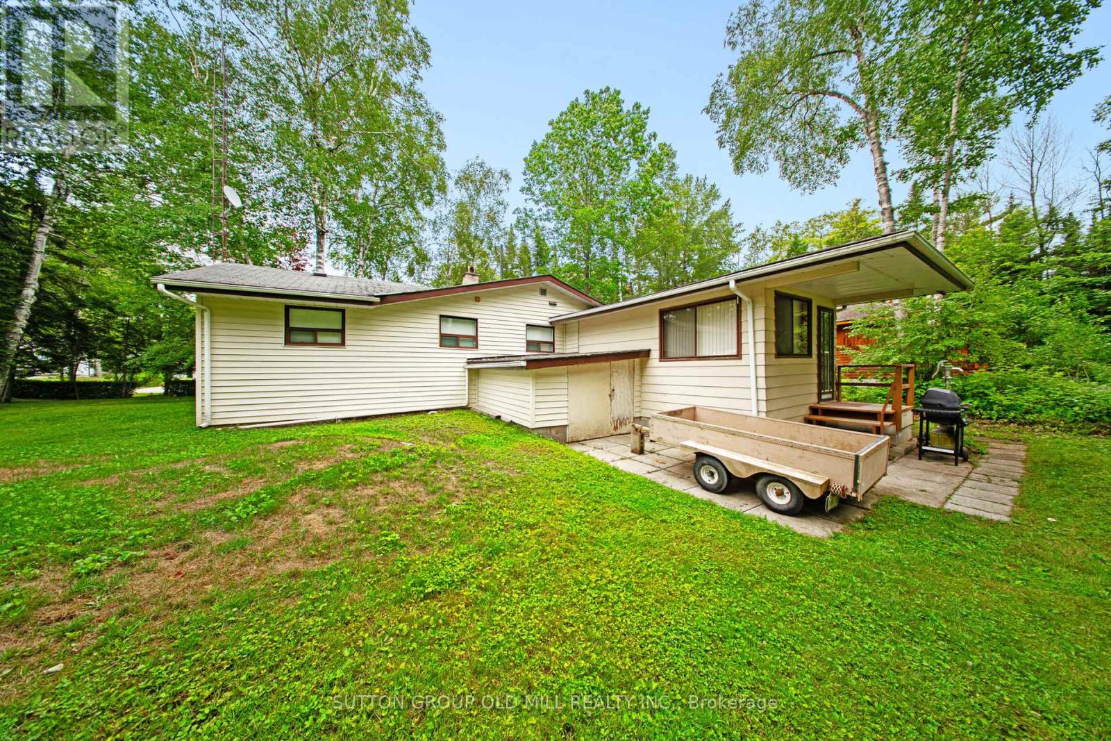 Property at 42 55TH STREET S image 2
