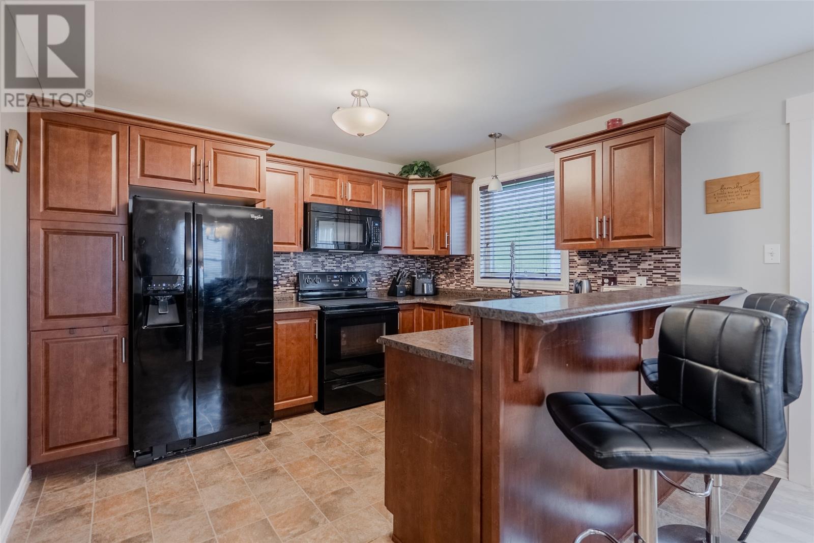 Property at 11 Cloudberry Drive image 5