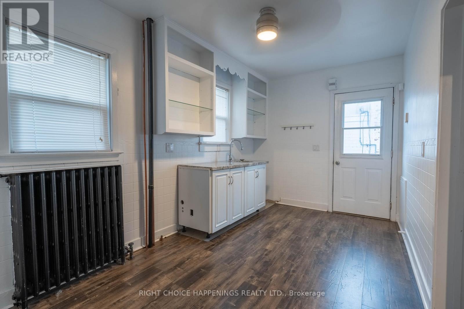 273 Main Street W, Port Colborne, Ontario  L3K 3V7 - Photo 10 - X12275248